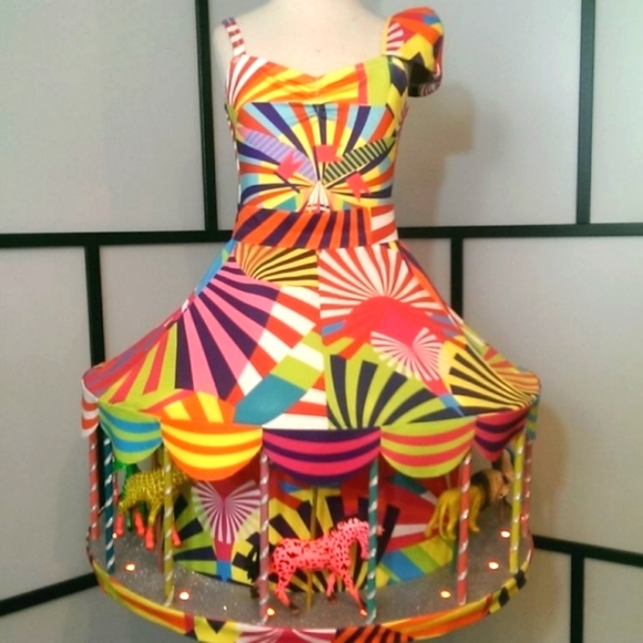 ๐งโโ๏ธโป๏ธ๐Trashion Fashion Alittle About Me (not for sale) - Picture 6 of 11